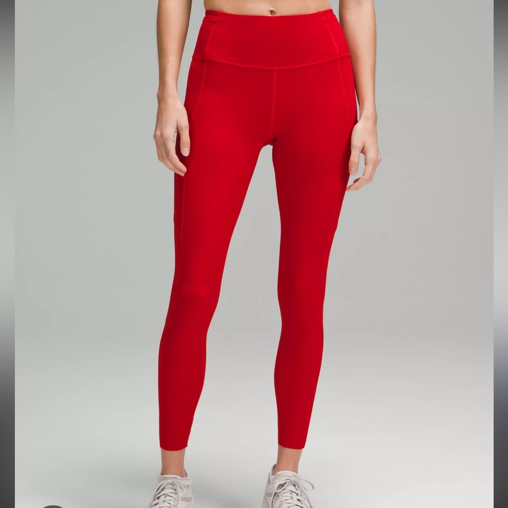 Lululemon Fast & Free; size 4; red